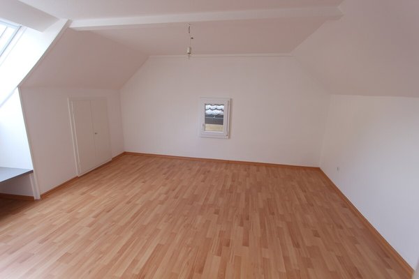 2 OG_Schlafen_www.villingen.immobilien 2 OG_Schlafen_www.villingen.immobilien