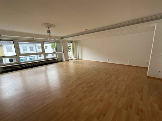 1 OG_Wohnzimmer_www.villingen.immobilien 1 OG_Wohnzimmer_www.villingen.immobilien