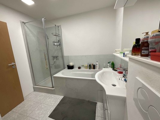 Badezimmer_www.villingen.immobilien Badezimmer_www.villingen.immobilien