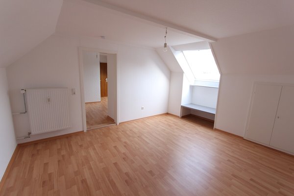 2 OG_Schlafen_www.villingen.immobilien 2 OG_Schlafen_www.villingen.immobilien